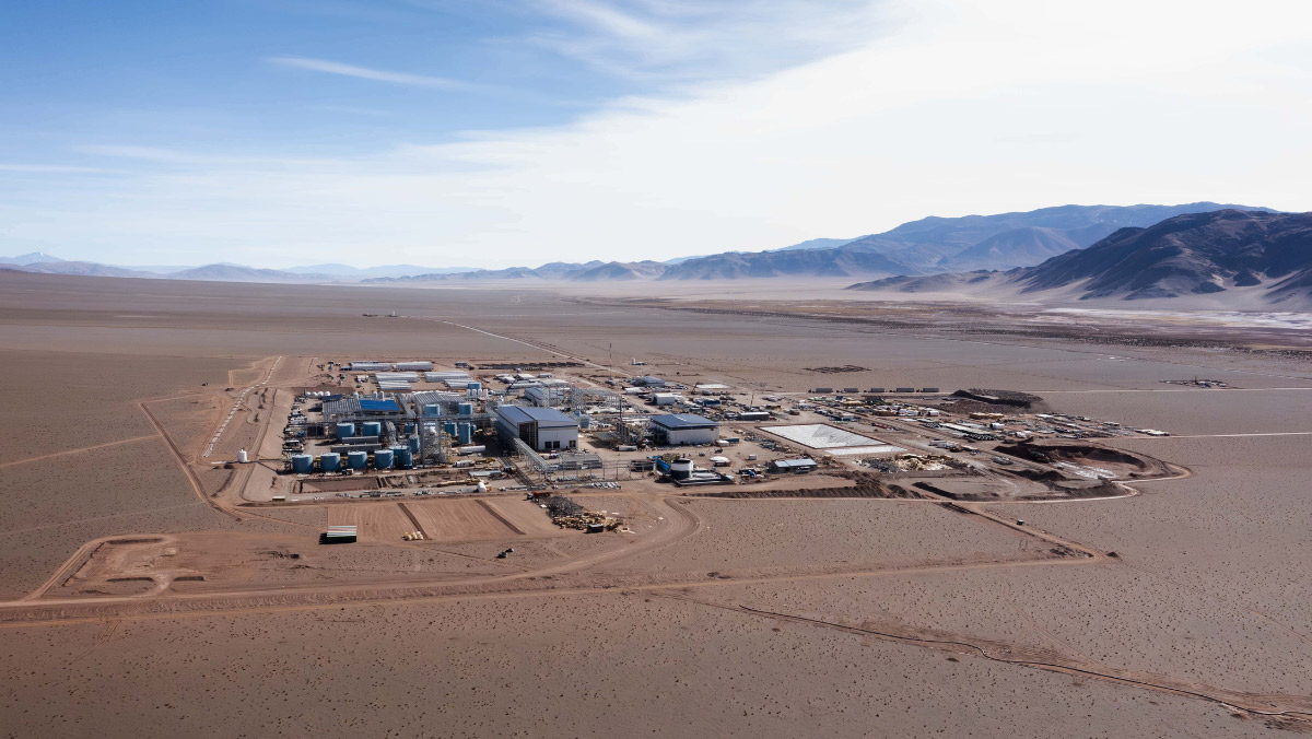 Aerial view of Eramet’s commercial DLE lithium facility in Salta’s desert basin.
